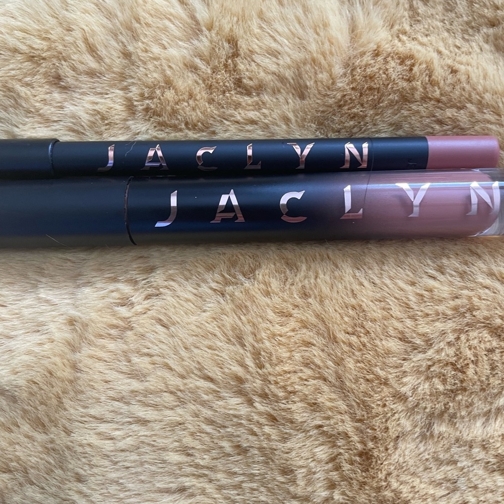 Cosmetics - Picture 8 of 15